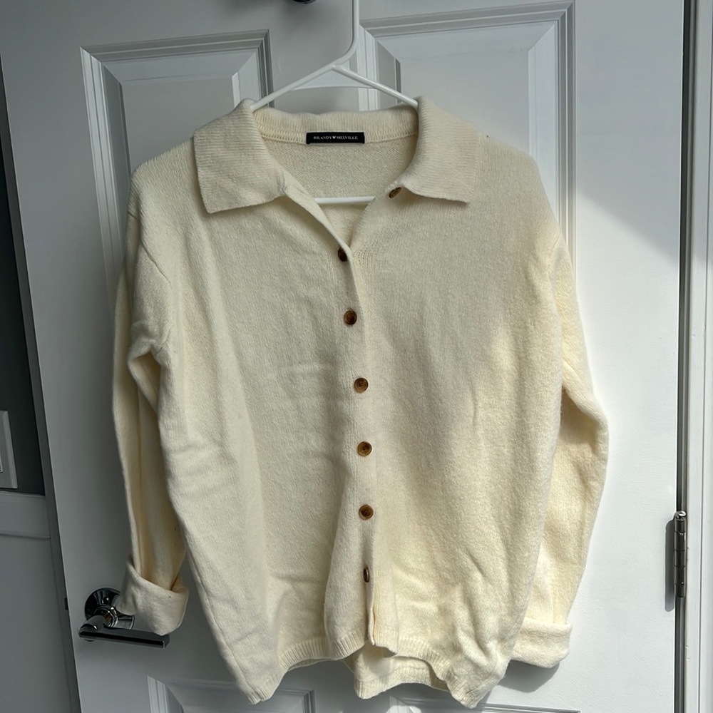 Brandy Melville sweater